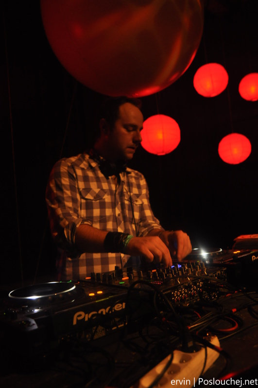 ELEKTRA W. PAN-POT (MOBILEE) - Pátek 14. 12. 2012